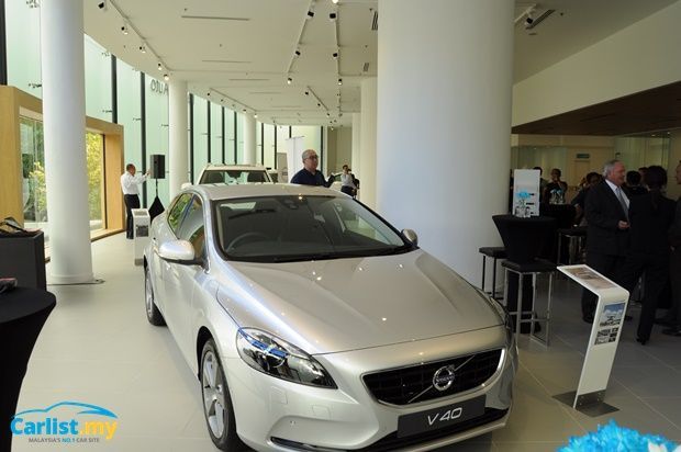 41093-volvo_showroom_19_watermarked.jpg