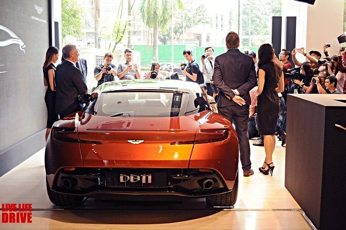 41791-aston_martin_db11_launch_1_body2.jpg