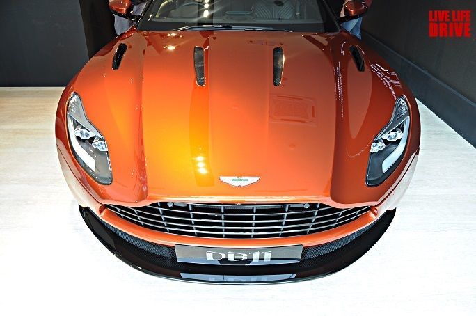 41791-aston_martin_db11_launch_7_body2.jpg