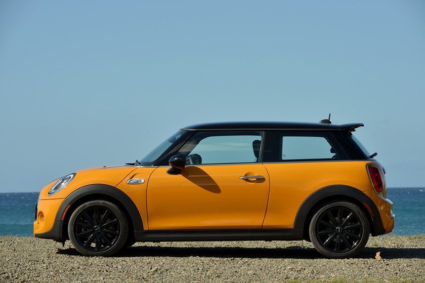 44813-mini_cooper_s_3_door_01.jpg