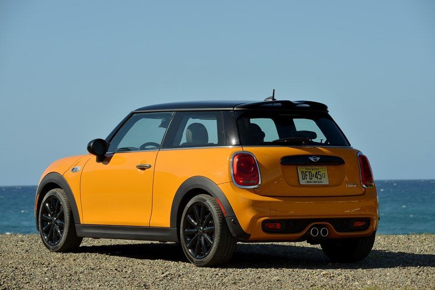 44813-mini_cooper_s_3_door_08.jpg