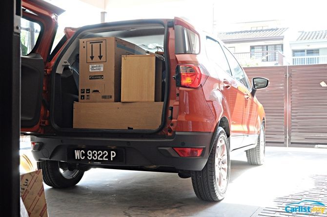 44904-body_watermarked_ford_ecosport_moving_house_2.jpg