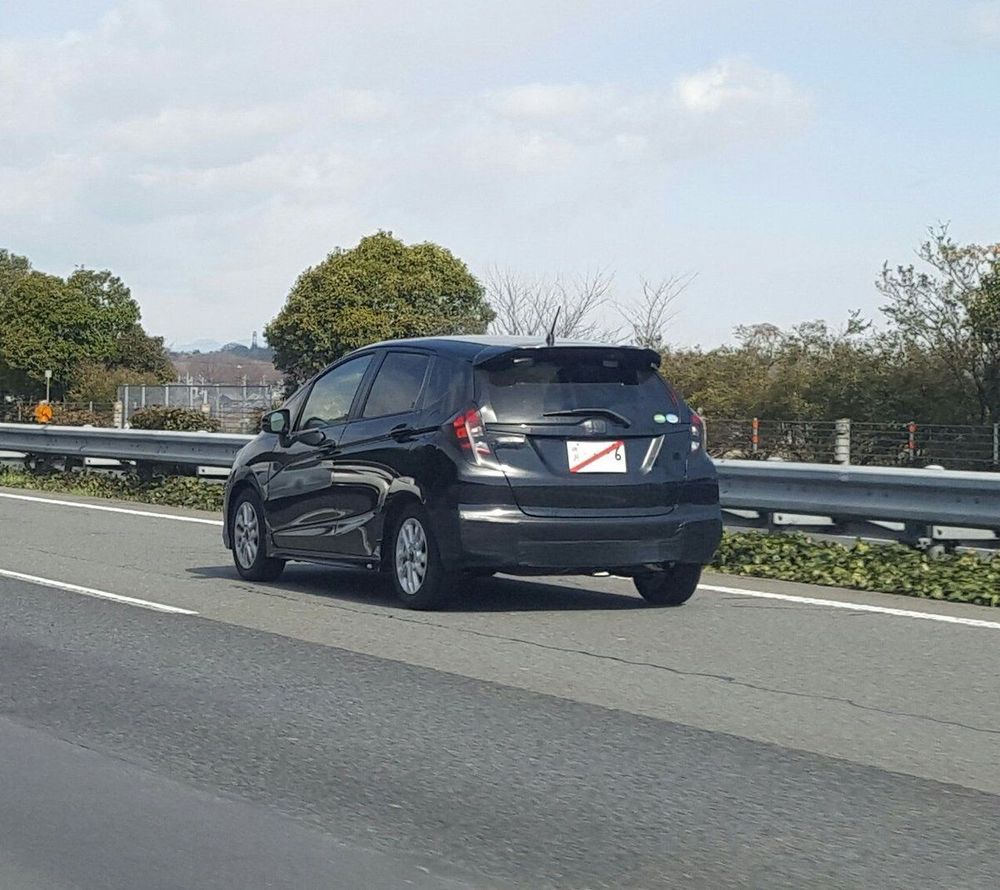 44909-2017_honda_jazz_spied_3.jpg