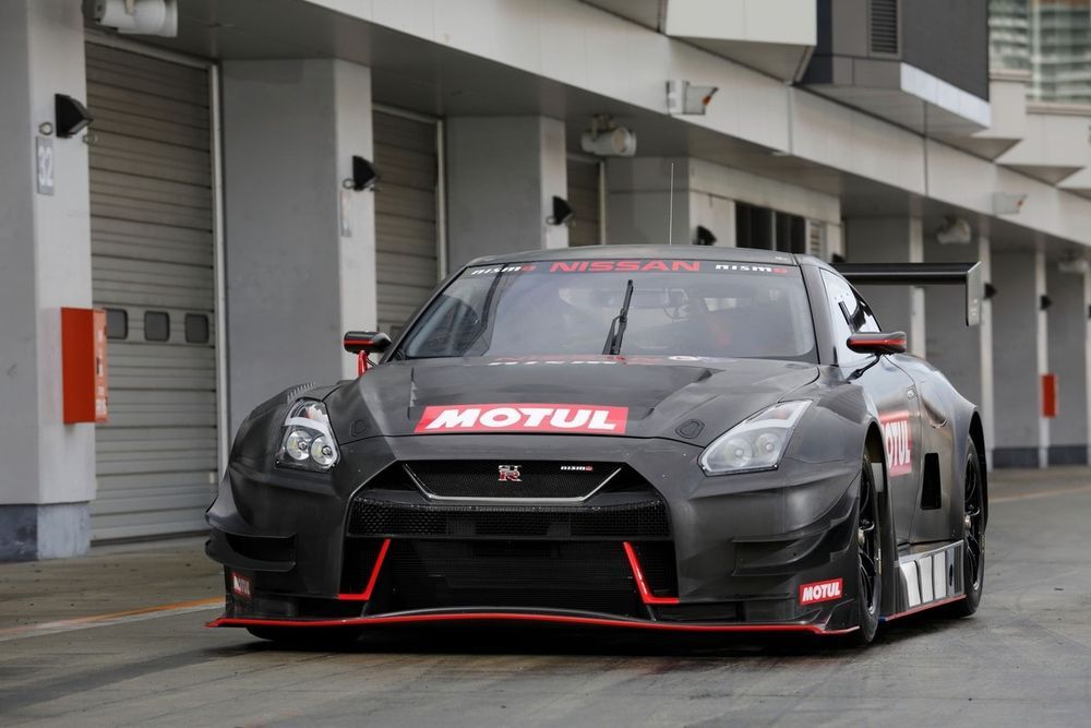 45244-nissan_gt-r_nismo_gt3_hits_the_track_in_japan_05-1200x800.jpg