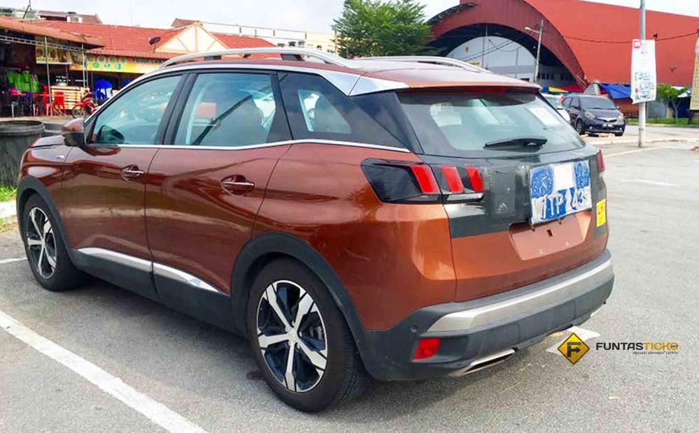 46235-2017_peugeot_3008_spied_3.jpg