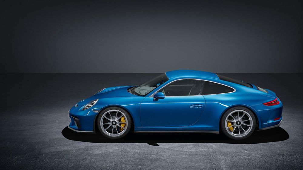 47281-2018_porsche_911_gt3_touring_package_4.jpg