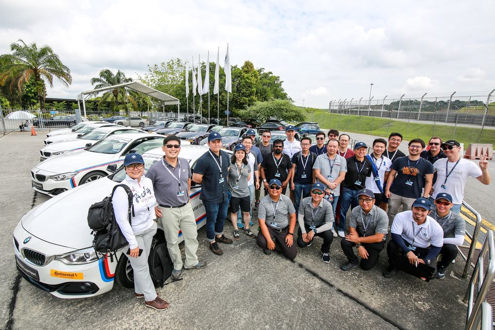 47398-bmw_intensive_driver_training_2017_1.jpg