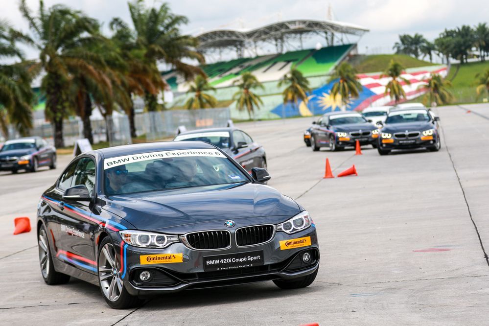 47398-bmw_intensive_driver_training_2017_5.jpg