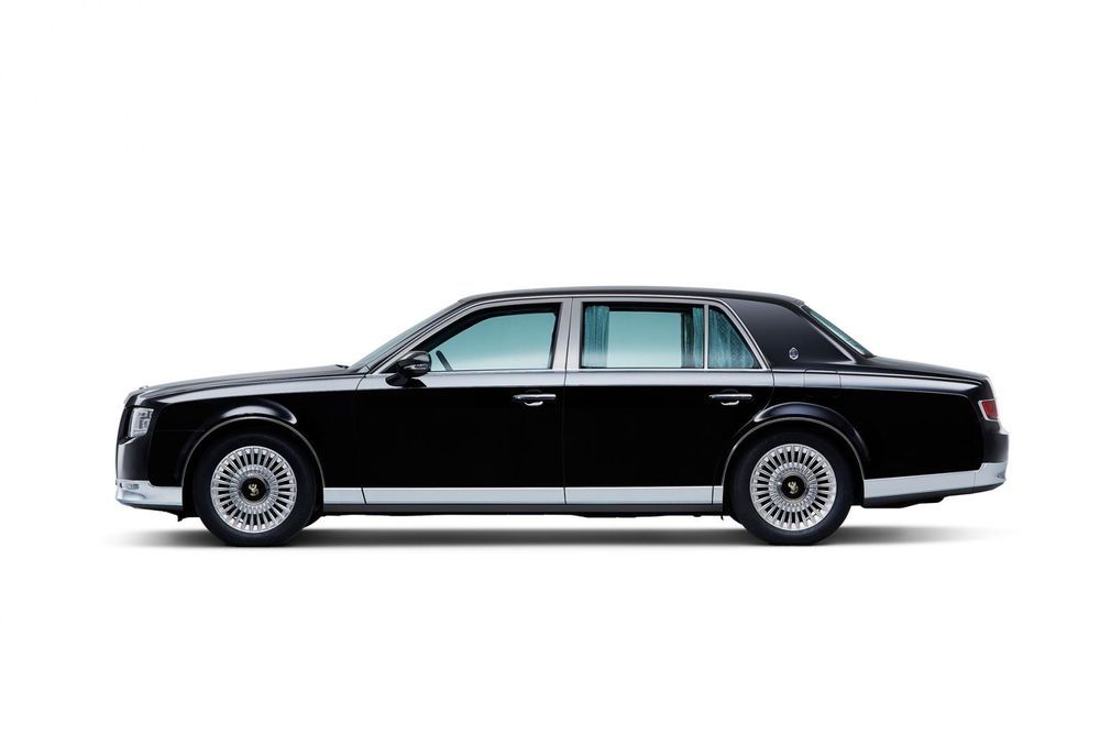 47698-2018_toyota_century_2.jpg