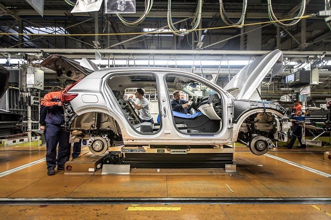 48439-volvo_xc40_production_3.jpg