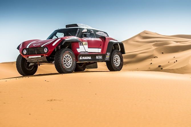 48462-mini_x-raid_dakar_2018_3.jpg