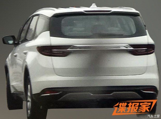 48825-2018_geely_mpv_spied_2.jpg