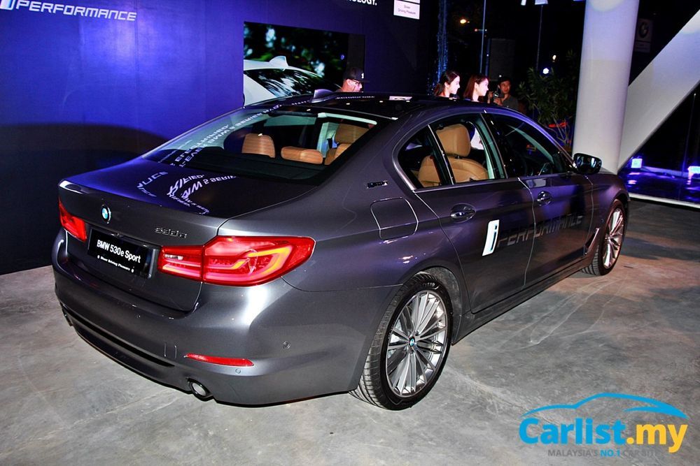 49217-bmw_g30_launch_2.jpg