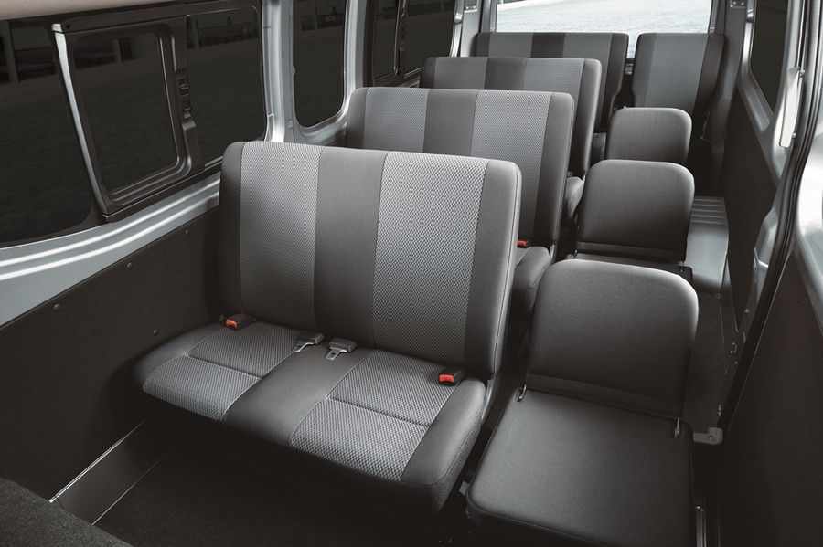 51010-nissan-urvan-nv350-interior.jpg