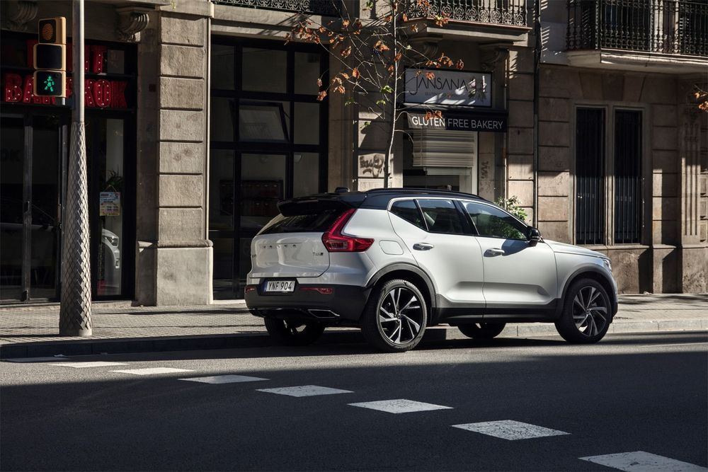 51078-216710_new_volvo_xc40_-_exterior.jpg