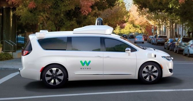 51243-636175947814261646-waymo-pacifica.jpg