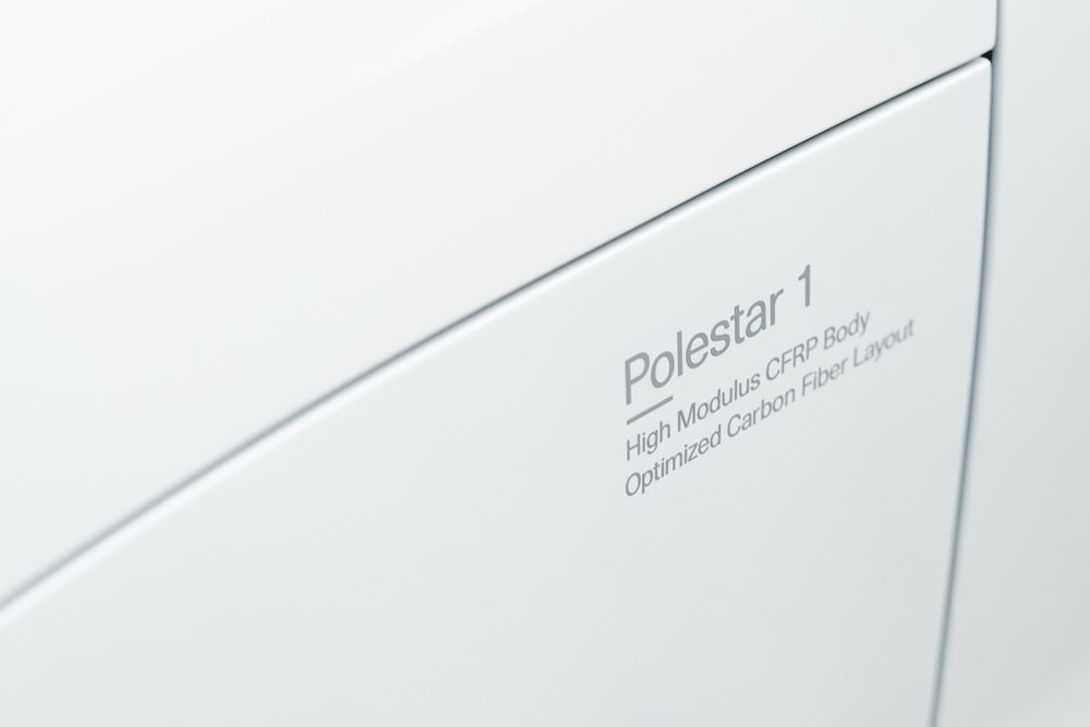 51315-polestar1-fender-emblem.jpg