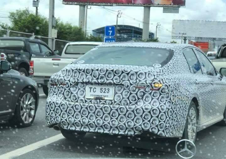 51596-2018_camry_spied_thailand_1.jpg