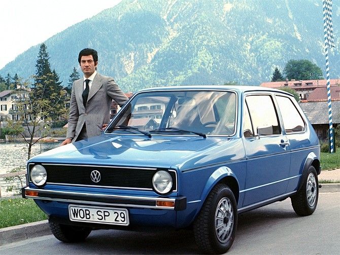 51624-volkswagen_golf_3-door_6.jpg