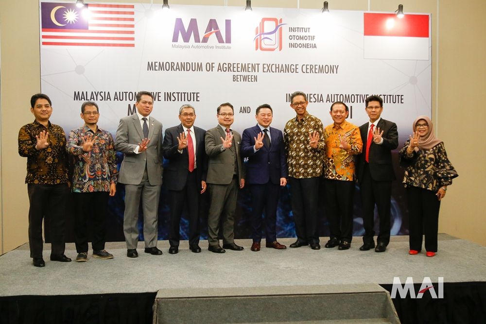 52127-mai-ioi_moa_exchange_7.jpg