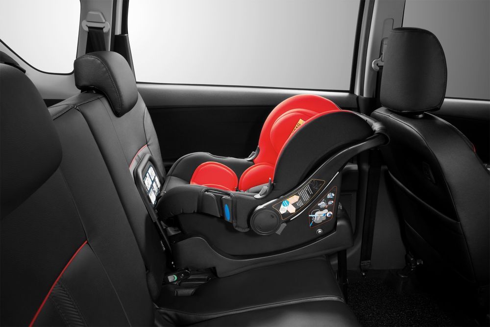 52450-alza_av_2018_isofix_system.jpg