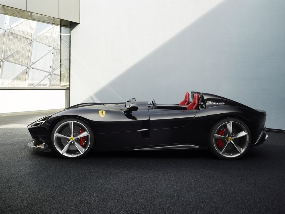 52666-09_ferrari_monza_sp2.jpg