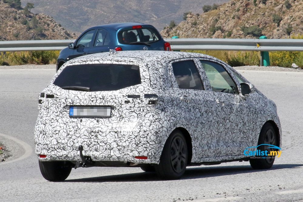 52754-2020_honda_jazz_spied_11.jpg