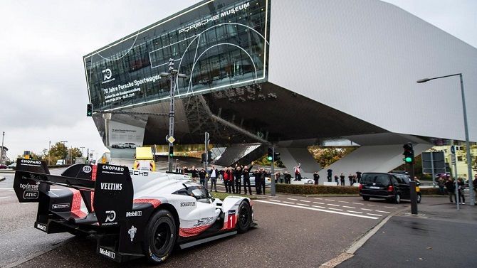 53437-porsche_919_hybrid_sendoff_1.jpg