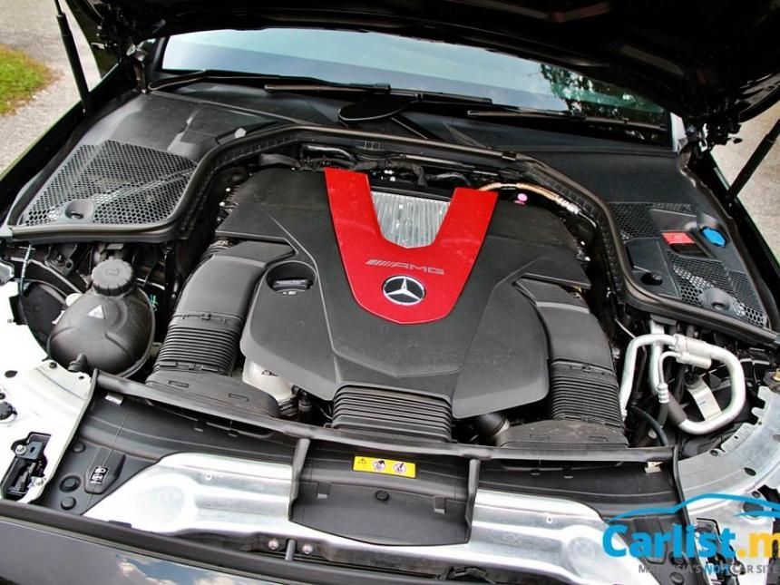 54174-c43-amg-engine-bay.jpg