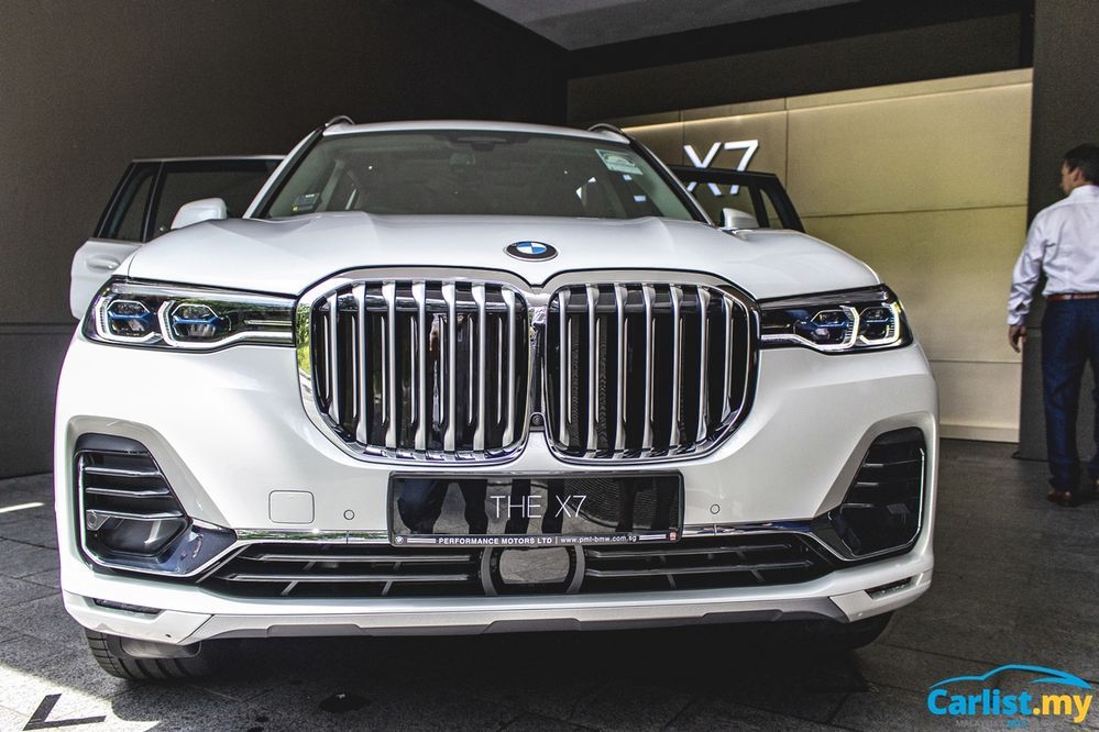 55956-10bmw_x7.jpg