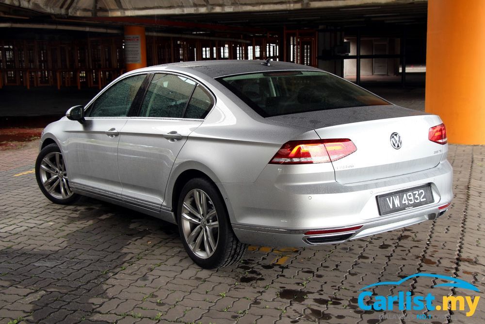 Review Volkswagen B8 Passat 2 0 Tsi Highline The Tables Have Turned Reviews Carlist My