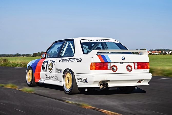 56893-bmw_straight_six_racecars_3.jpeg