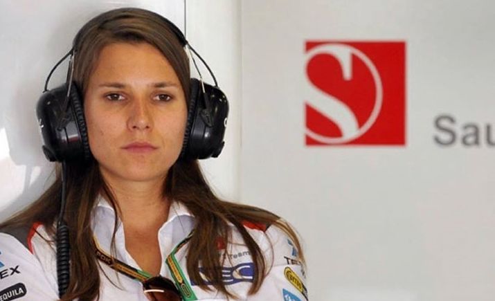 7815-2015-womens-day-simona-de-silvestro.jpg