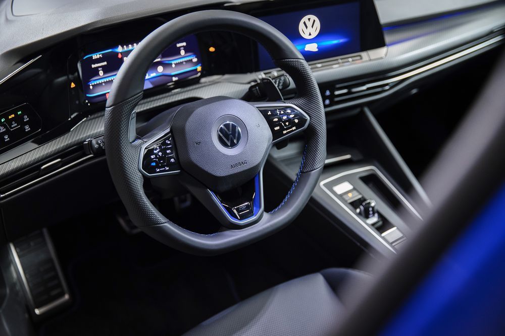 2022 Volkswagen Golf R Interior