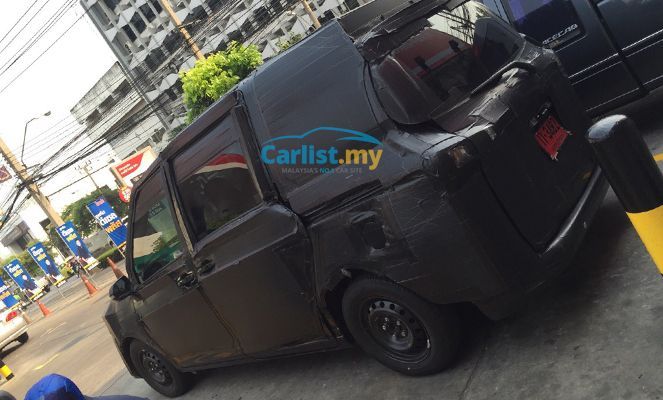 8074-2015-toyota-sienta-spyshots-in-thailand-2.jpg