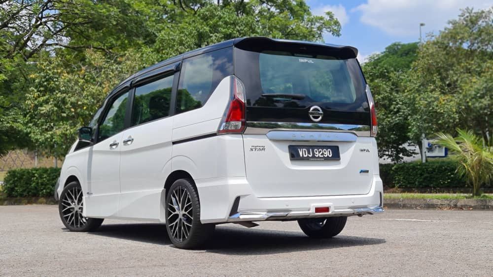Nissan Serena J Impul Rear Three Quarter View