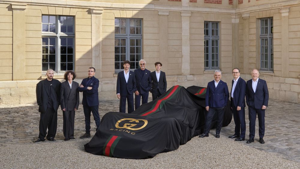 Gucci Racing Alpine F1 Team (2)