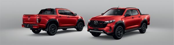 Mazda BT50 2025 สีแดง ภายนอก