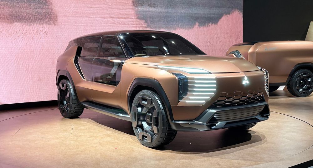 Mitsubishi เปิดตัว Elevance Concept