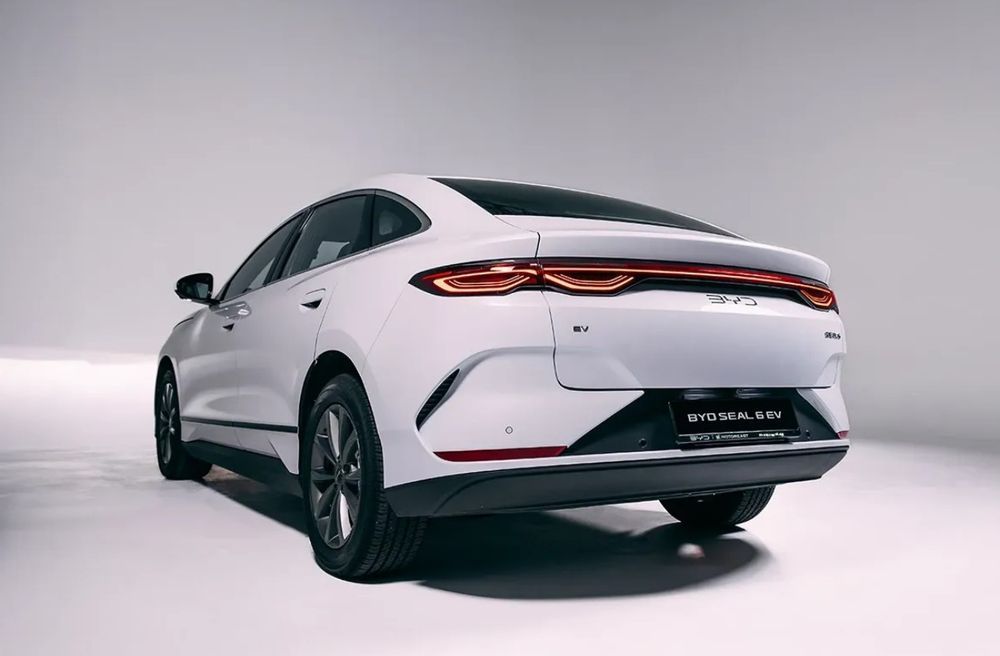 ตารางผ่อน BYD SEAL 6 2026 เริ่มต้น 9,xxx บาท