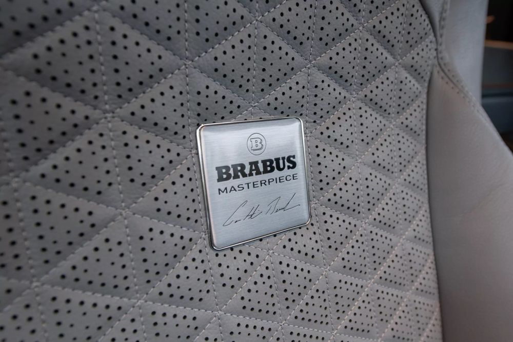 รถบ้าน Brabus Big Boy ภายใน (2)