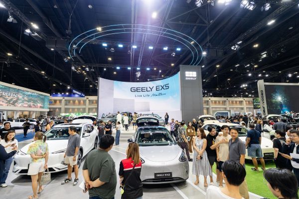 ธนบุรีนอยสเติน อัปเป้าขายโตกระโดด! เตรียมส่ง Geely รุ่นใหม่บุก Q3 ปูพรมศูนย์บริการหัวเมืองรอง