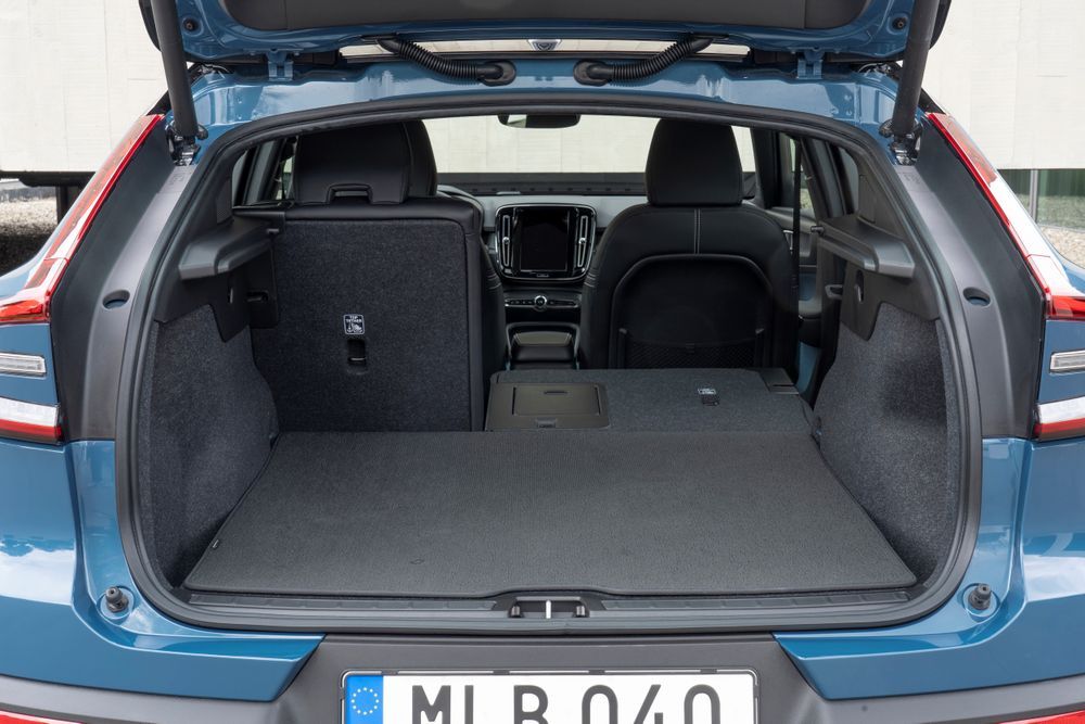 Volvo C40 Trunk