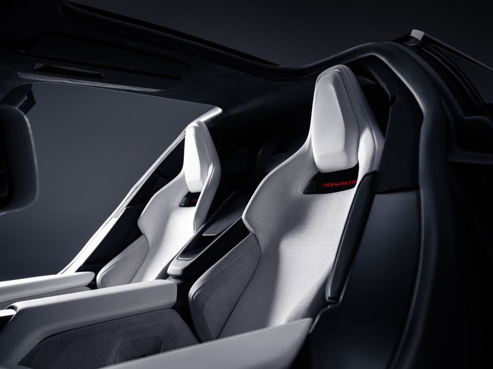 Tesla Roadster 2026