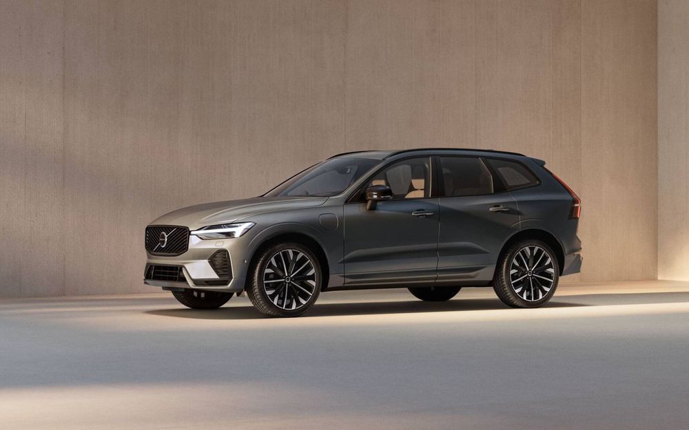 Volvo XC60 ด้านข้าง