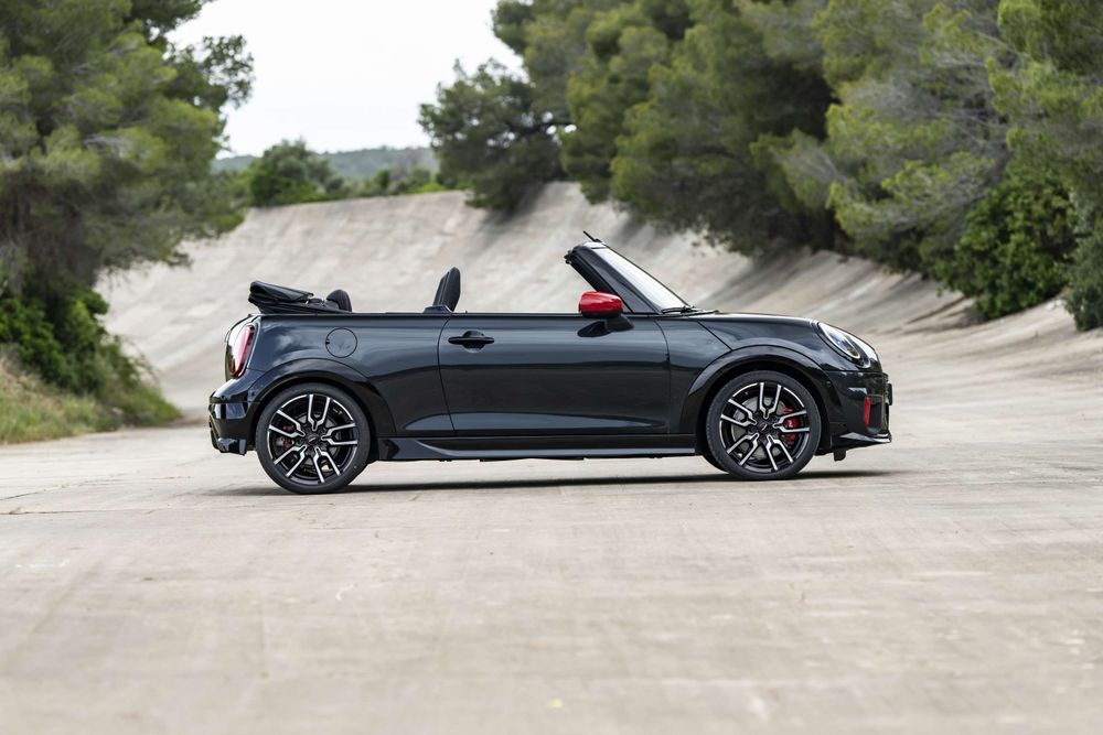 MINI JCW 2025