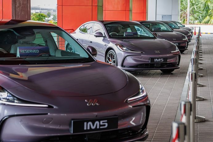 MG IM5 EXCLUSIVE EDITION
