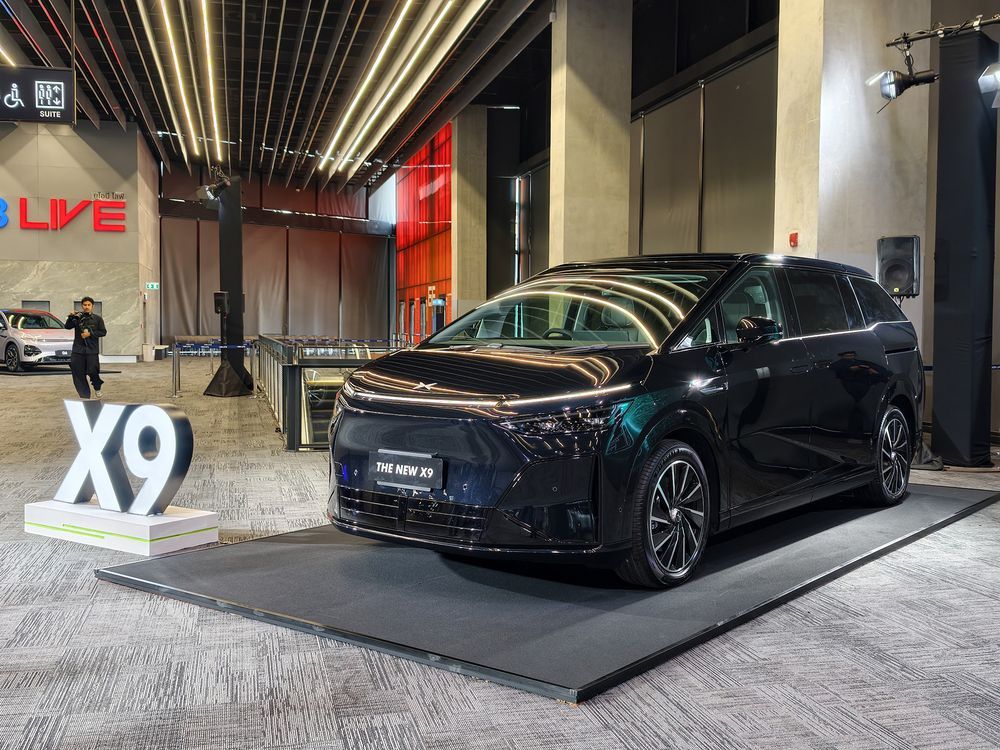 XPENG X9 2026