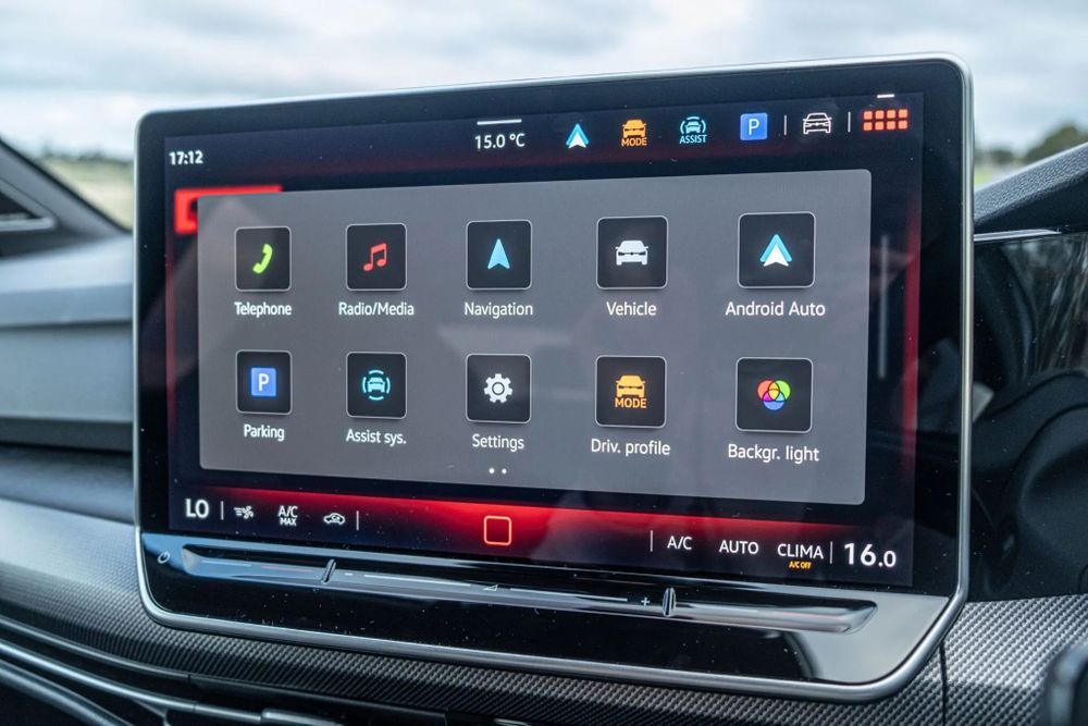 VW Golf GTI 2026 หน้าจออินโฟเทนเม้น