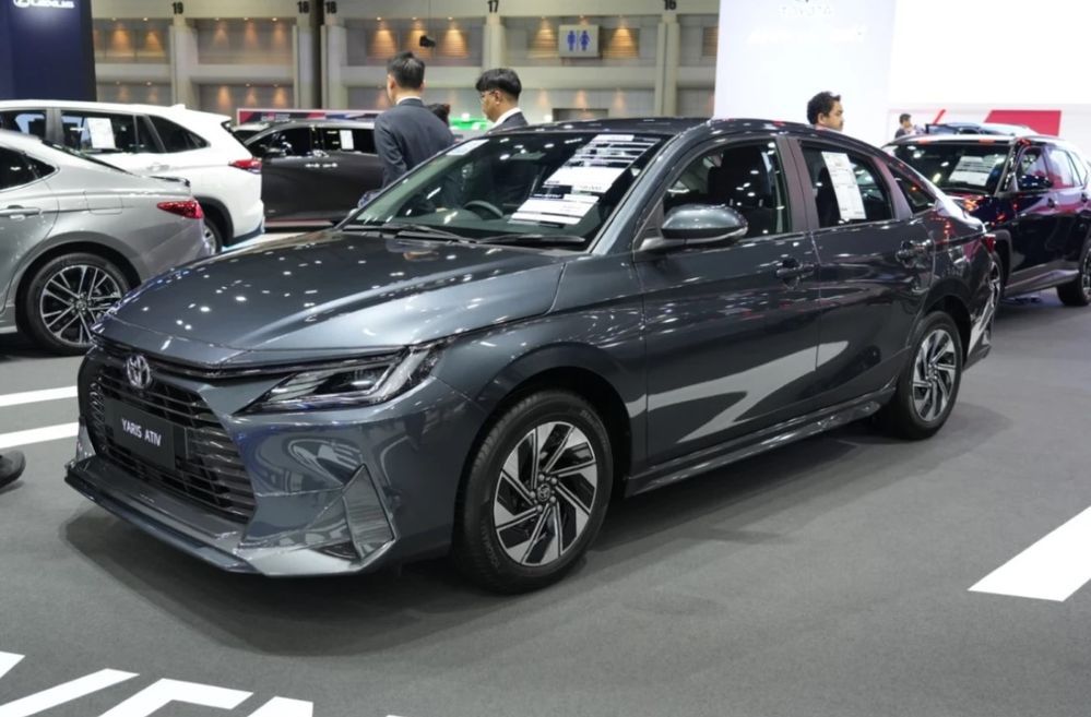 yaris ativ 2025-2026